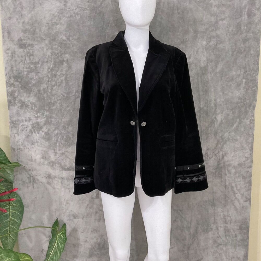 Focus Lifestyles Blazer Jacket women’s 10 Black Velvet embellished cuff -buttons